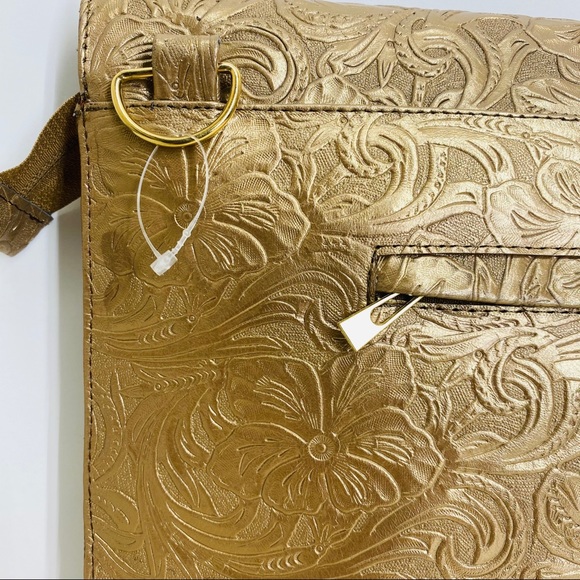 Gold engraved leather clutch and crossbody - Picture 6 of 10